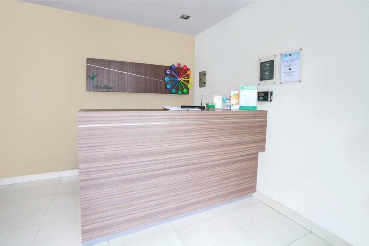 Legreen Suite Gatot Subroto Jakarta Exteriör bild