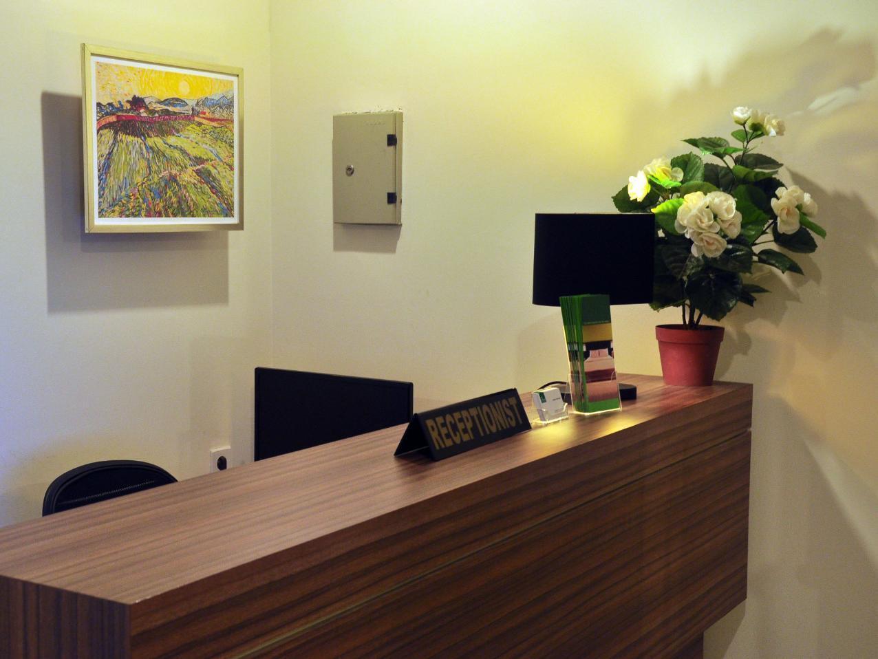 Legreen Suite Gatot Subroto Jakarta Exteriör bild