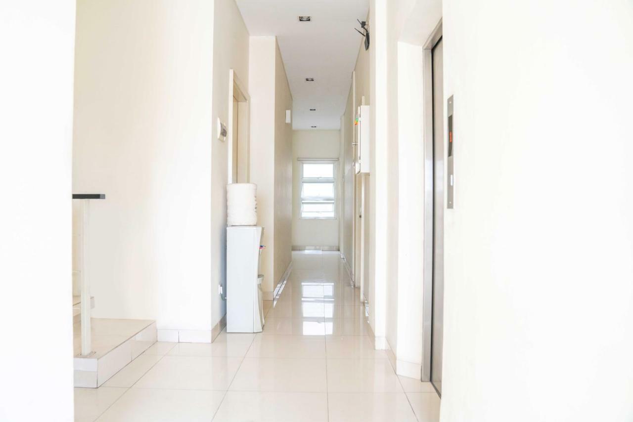 Legreen Suite Gatot Subroto Jakarta Exteriör bild